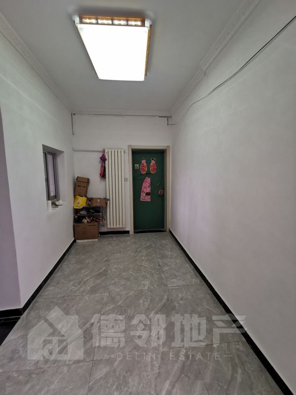 趙王河 房東置換急售，送裝修，采光好，誠(chéng)心出售，隨時(shí)看房。