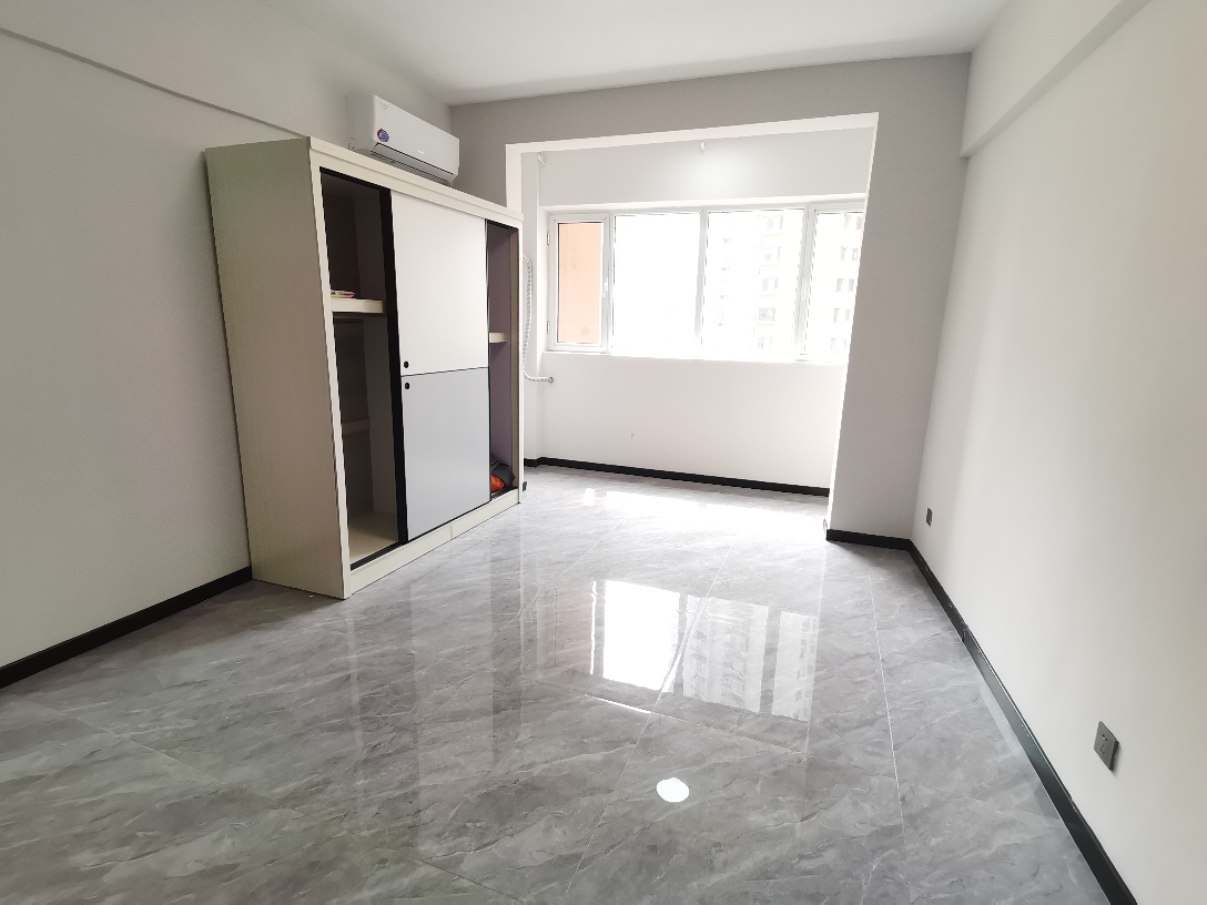 狀元府 1室1廳1衛(wèi)62m256.8萬(wàn)元