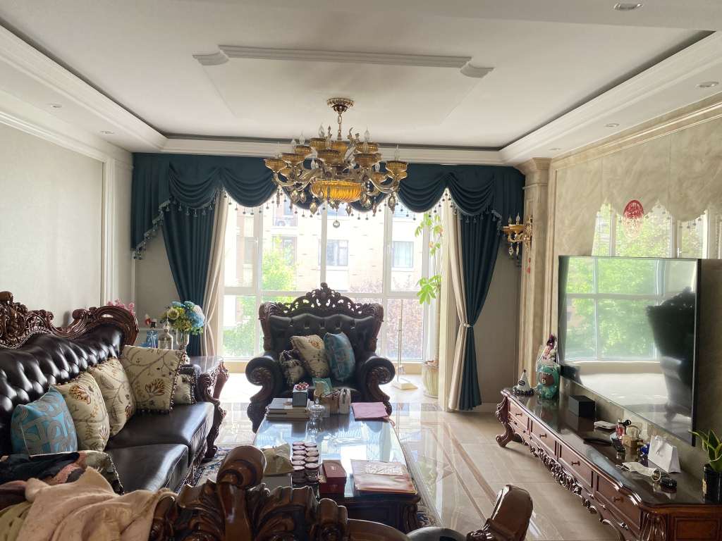 翠湖天地 飛機(jī)戶型 南北通透 雙陽(yáng)臺(tái) 精裝修3室2廳1衛(wèi)125m2165萬(wàn)元