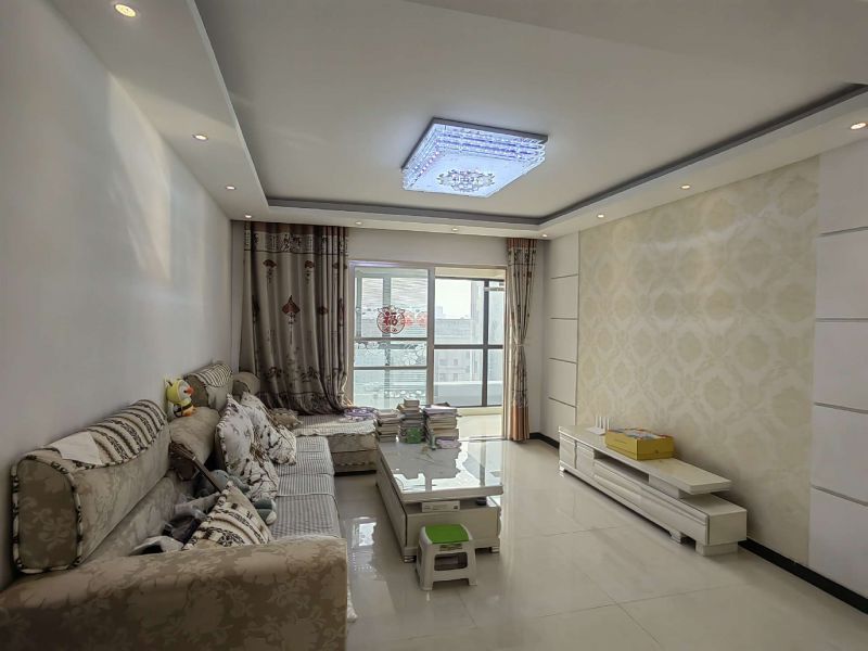 和家園 南北通通 好樓層 采光好 視野開闊 精裝修3室2廳2衛(wèi)132m2166萬元