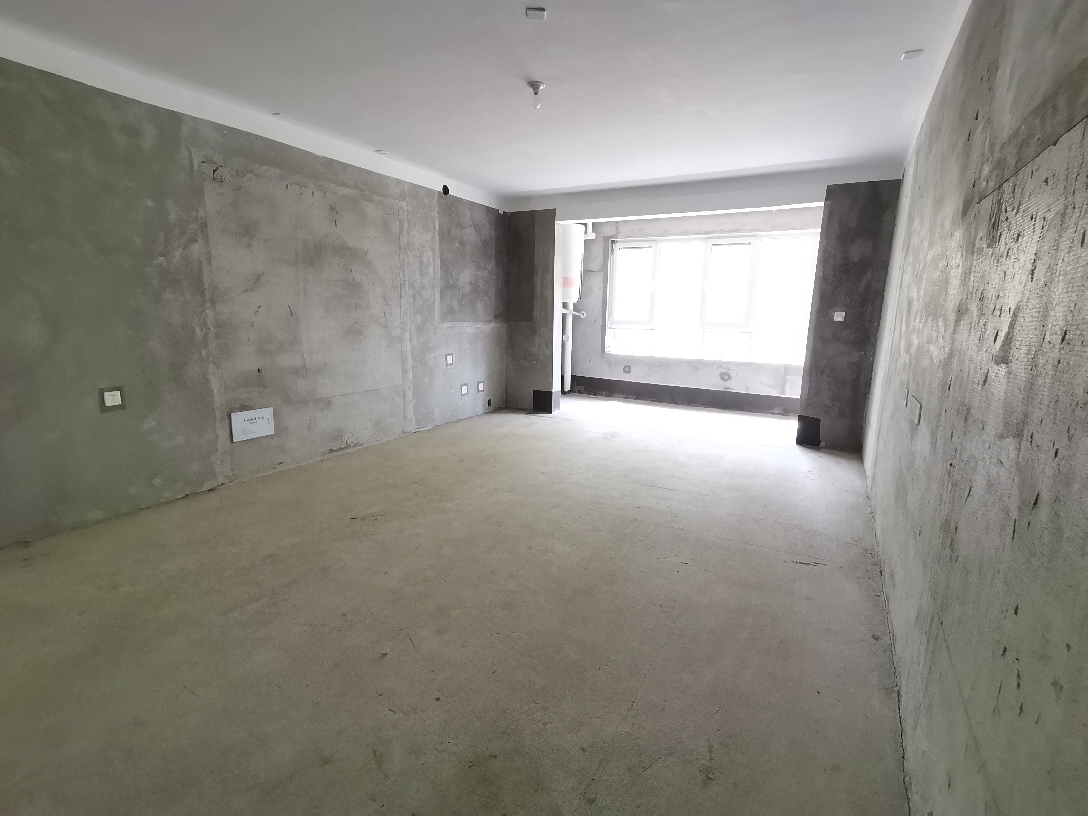 魯東小區(qū)  3室1廳1衛(wèi)77m265.5萬元