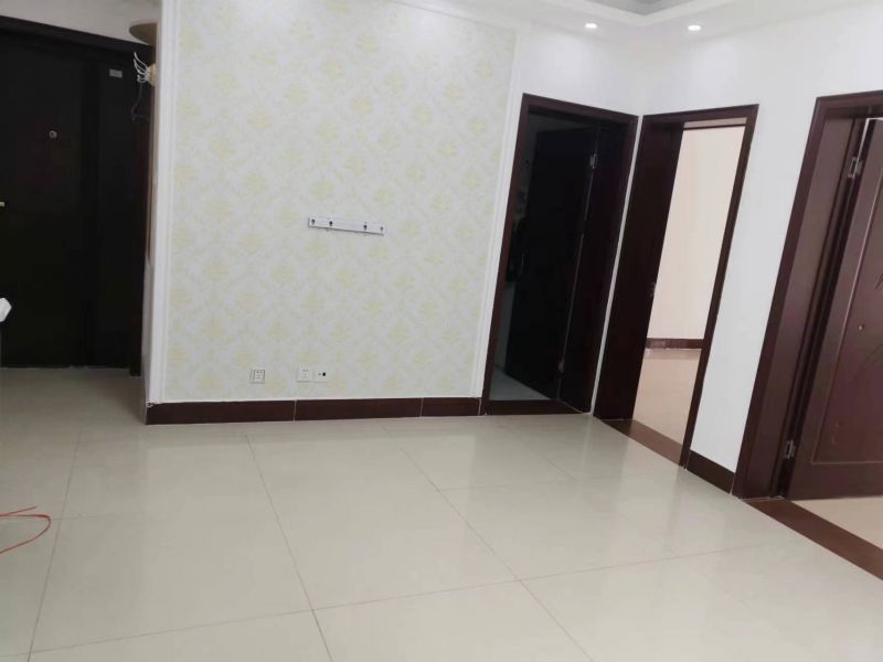 普通裝修3室2廳1衛(wèi)88m21300元/月