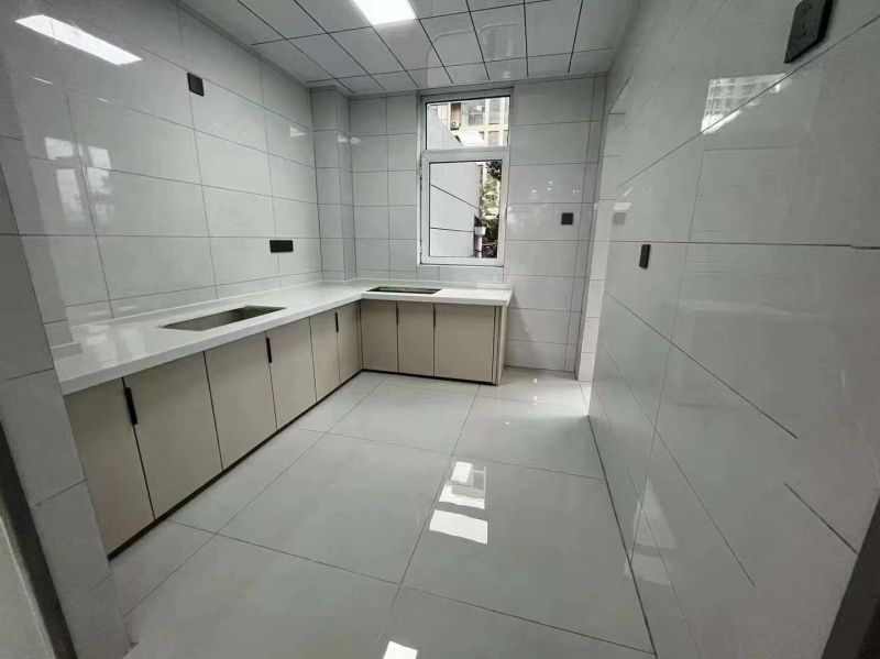 人和藍(lán)灣   2室2廳1衛(wèi)96m2107萬(wàn)元