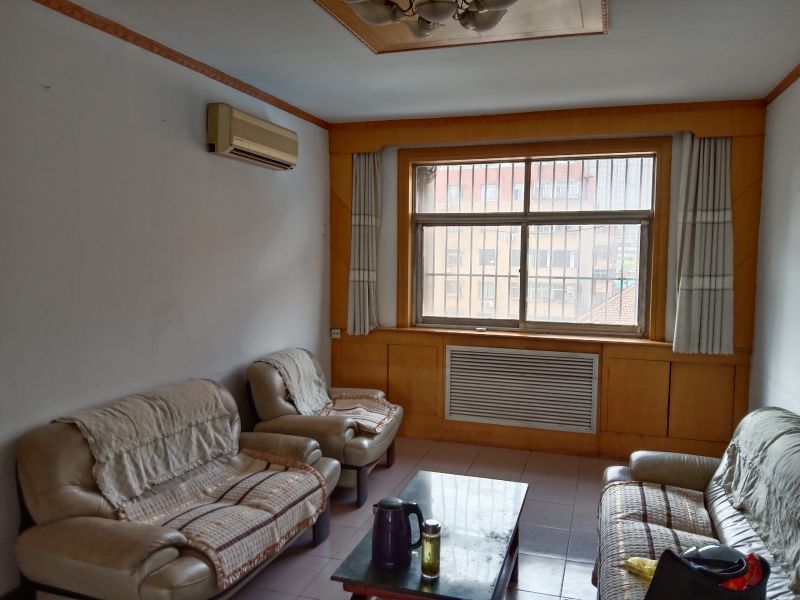 老一中東臨，適合高中孩子安靜的學(xué)習(xí)