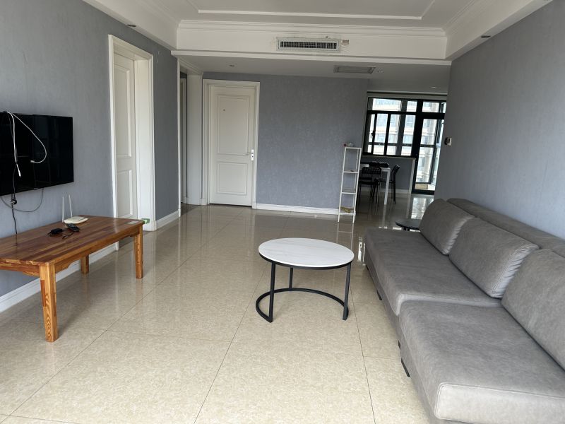 精裝修3室2廳1衛(wèi)128m22100元/月