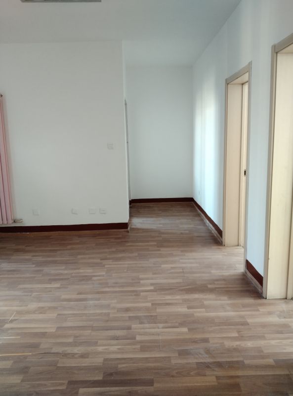 普通裝修2室1廳1衛(wèi)74m241萬(wàn)元