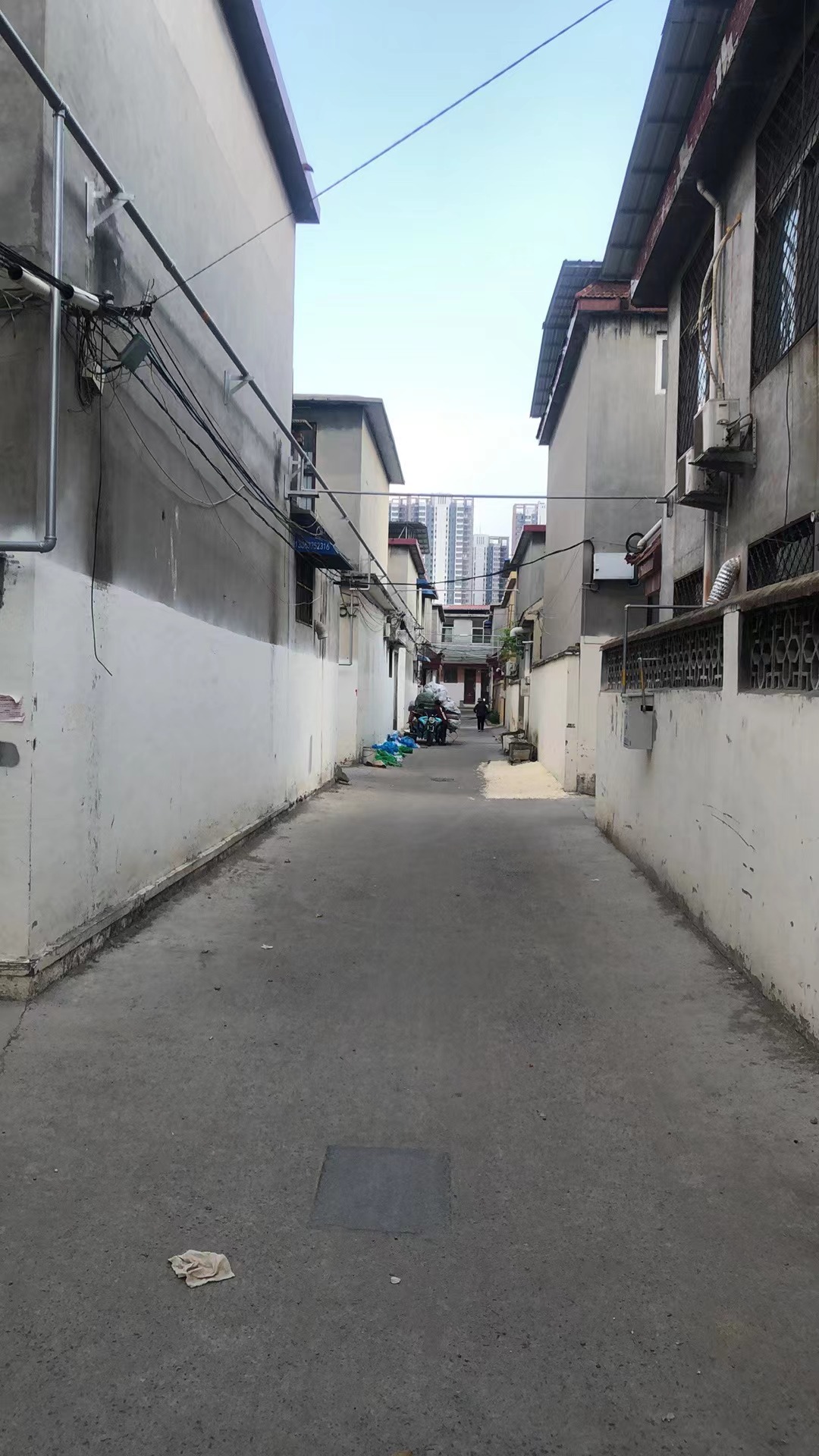 滕州劇院對面東北壇獨院！新裝修5室5廳1衛(wèi)370m21100元/月