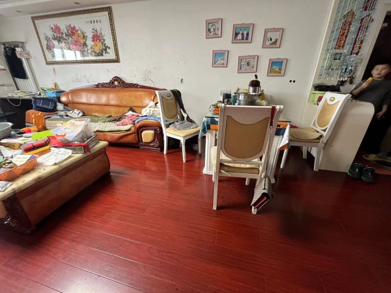 不到六千買市中心位置，問天精裝修3室2廳2衛(wèi)152m288.8萬元