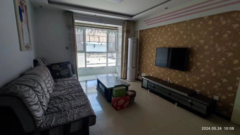 送超大平臺(tái)，中央城A區(qū)3室1廳1衛(wèi)112m281.9萬(wàn)元