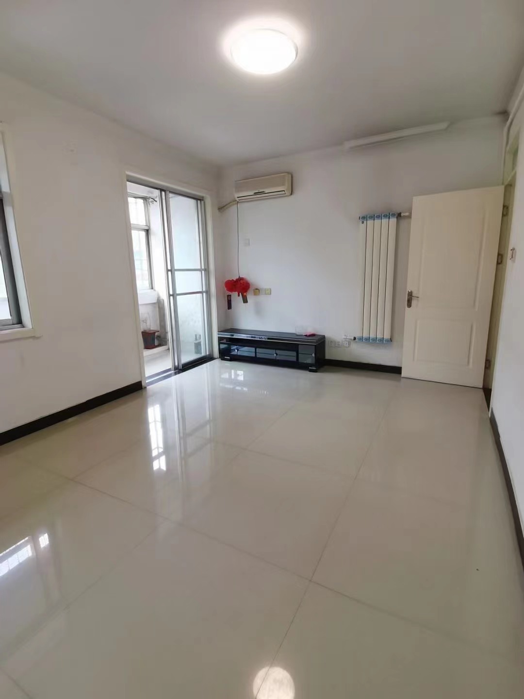 精裝修3室1廳1衛(wèi)89m2