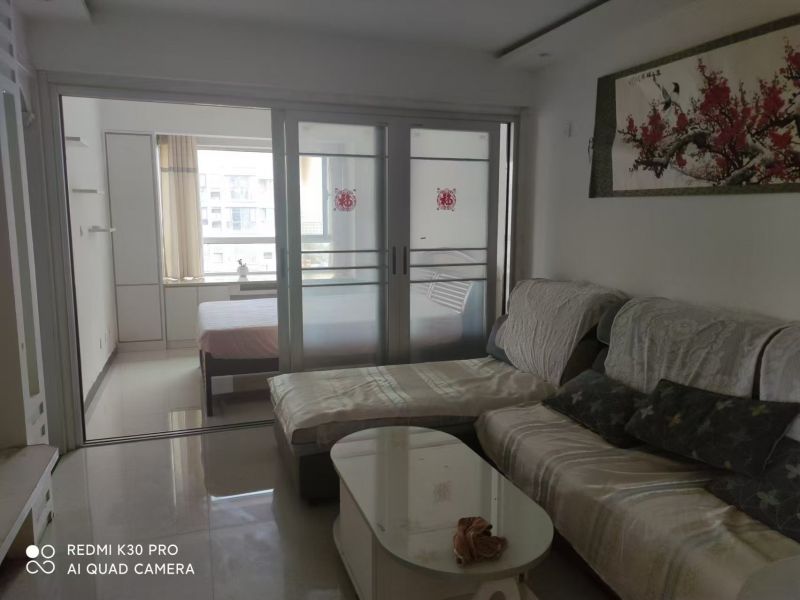 市中心精裝修1室1廳1衛(wèi)50m21300元/月