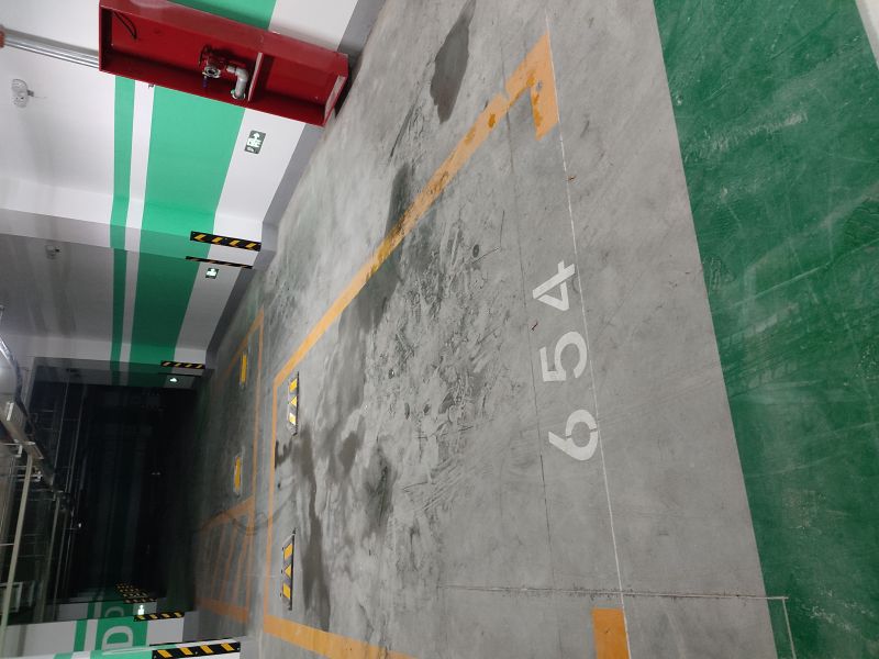 信華城珹園獨(dú)立大車位，好停車，位置佳