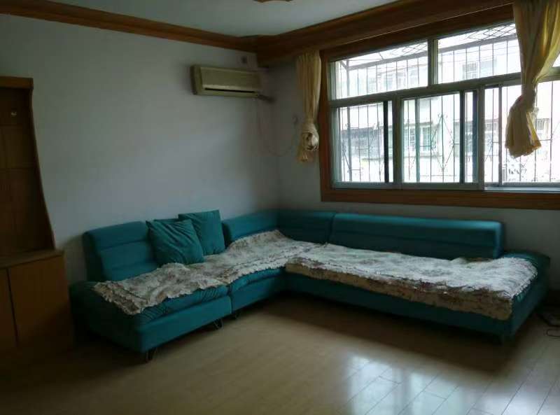 精裝修3室2廳1衛(wèi)100m288萬元