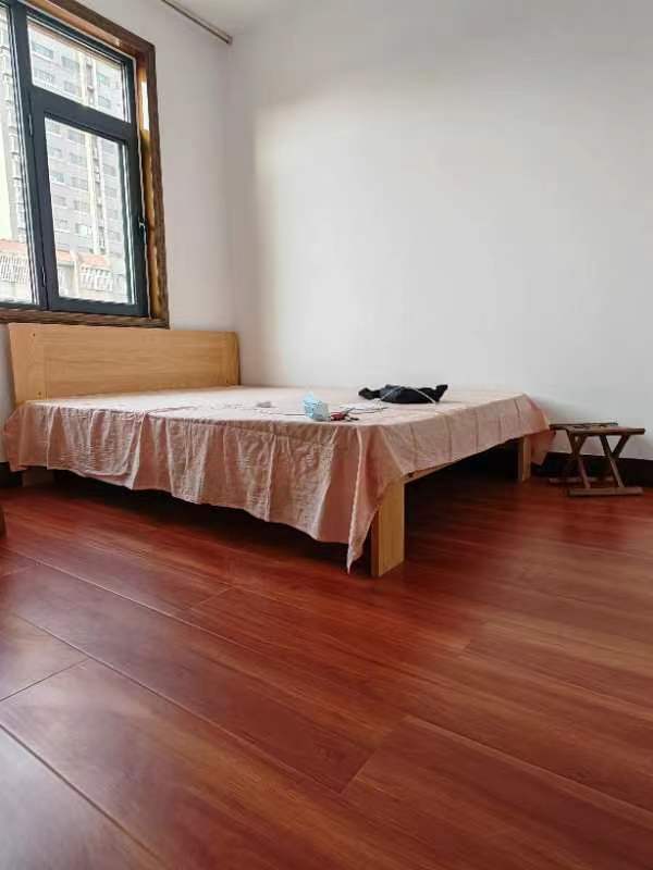 精裝修3室1廳1衛(wèi)60m21元/月