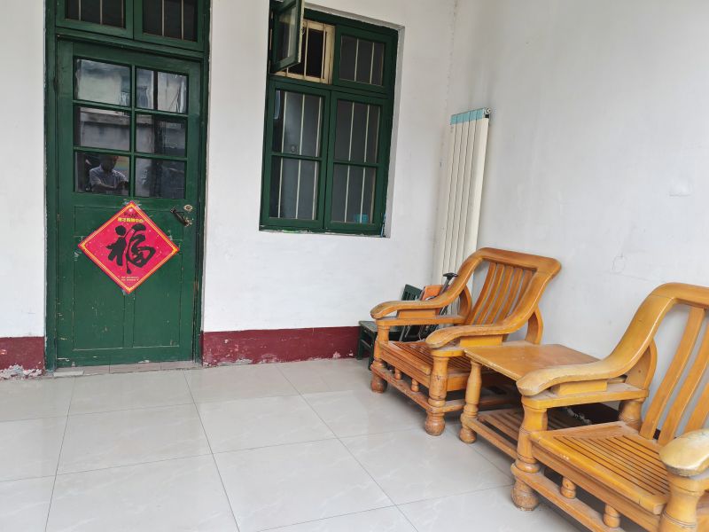 普通裝修，3室2廳1衛(wèi)105m2，1000元/月