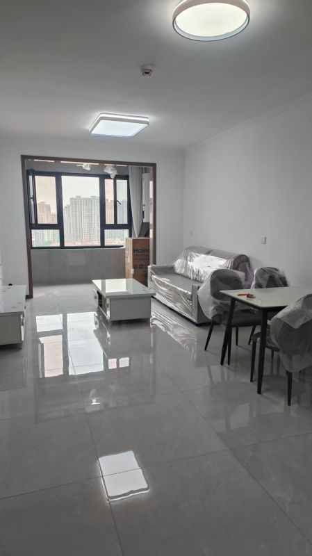 嶄新家具，精裝修2室1廳1衛(wèi)93m21500元/月，租時間長價格可議