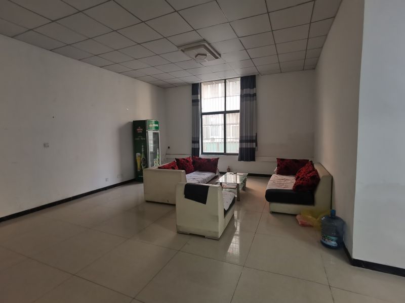 杏花村市場綜合樓精裝修3室2廳1衛(wèi)155m21600元/月